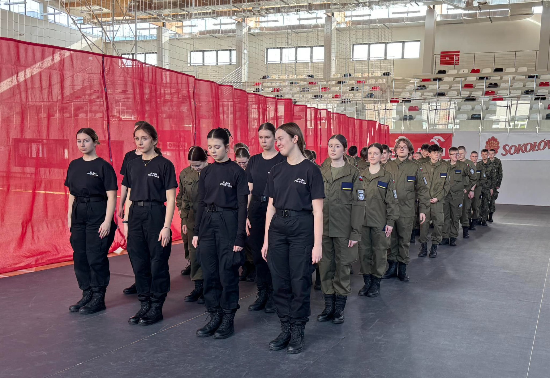 Zajęcia klas mundurowych z 18 Dywizją Zmechanizowaną z Siedlec - Obrazek 1