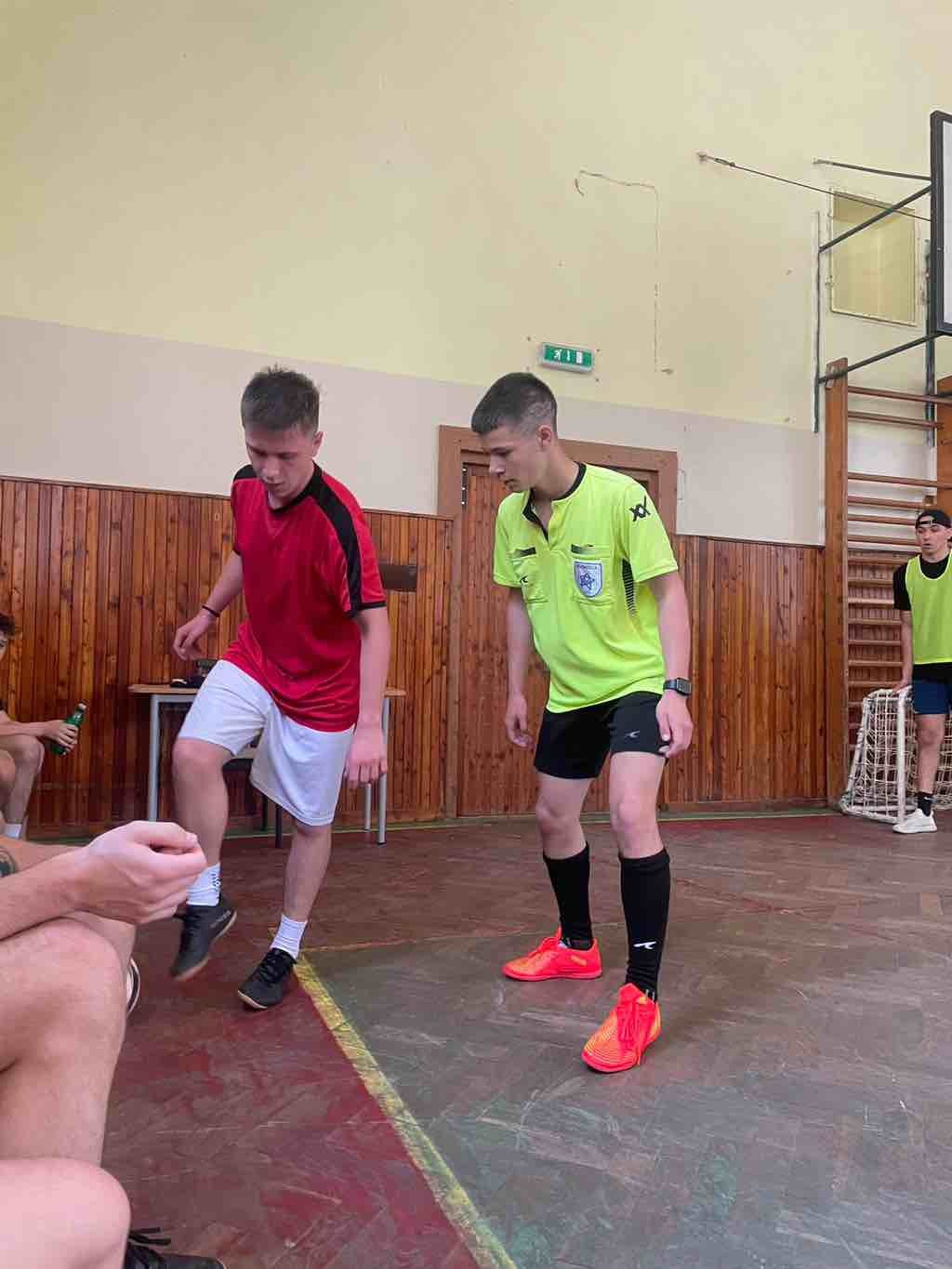 Futsalový turnaj medzi triedami. - Obrázok 3