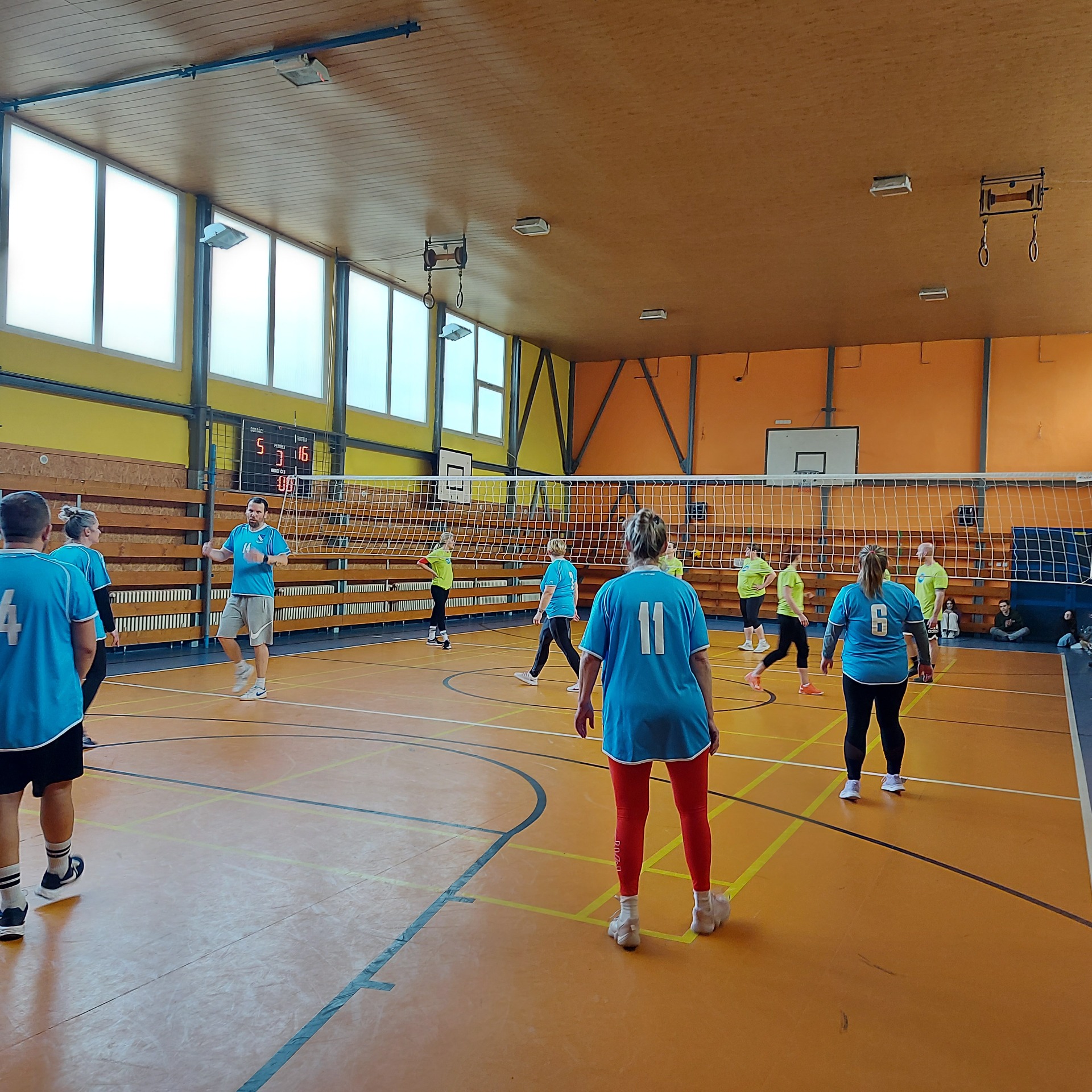 Volejbalový turnaj učiteľov o pohár primátora mesta Revúca - Obrázok 6