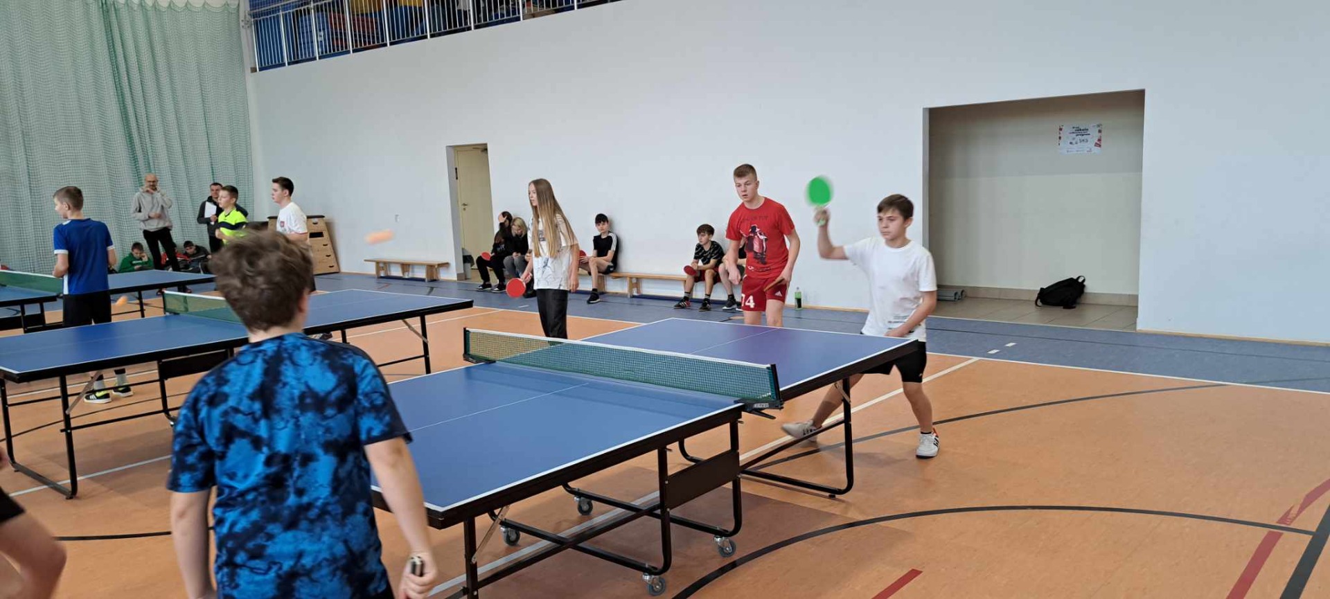 Zawody drużynowe w tenisie stołowym na szczeblu powiatu - Obrazek 5