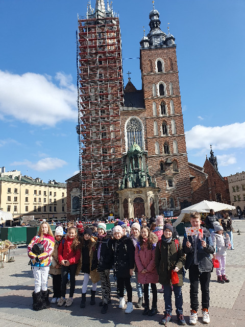 Wycieczka uczniów klas czwartych do Krakowa - Obrazek 2