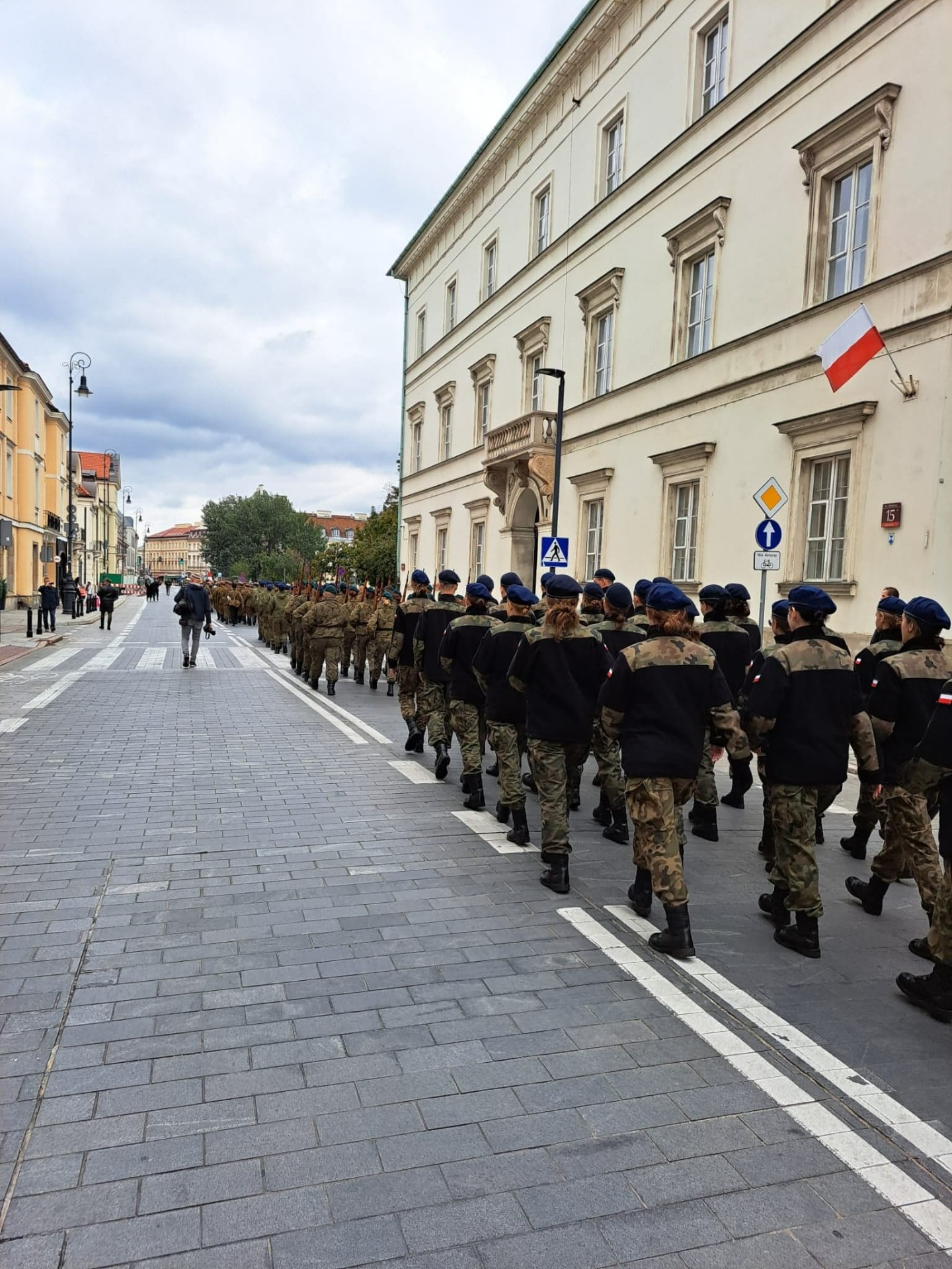 Klasy mundurowe na obchodach 80-lecia Narodowych Sił Zbrojnych w Warszawie - Obrazek 2