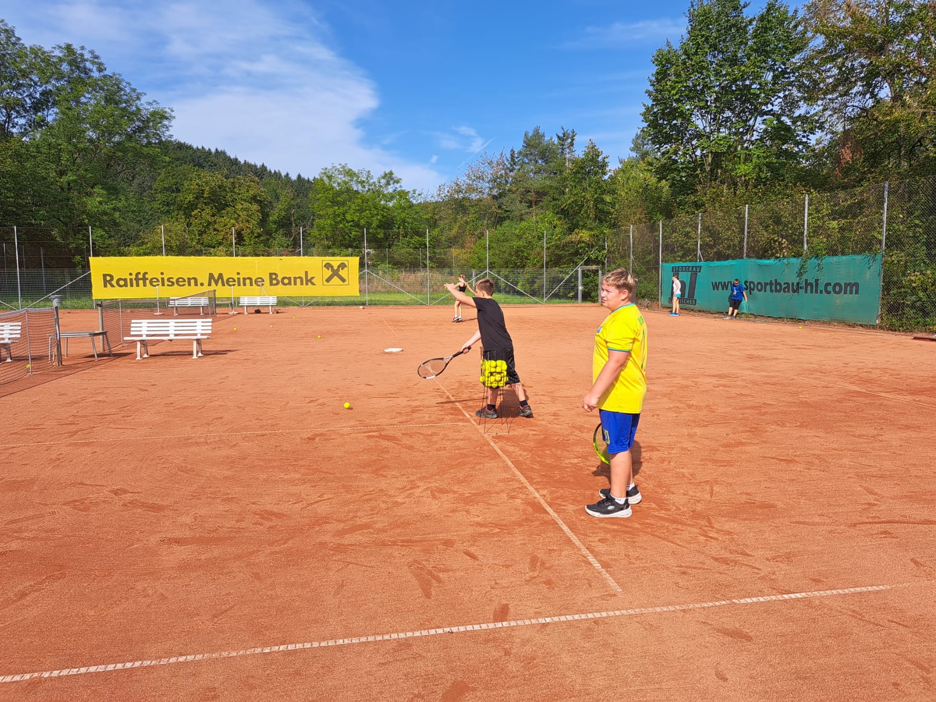 BSP am Tennisplatz in Rosenau - 2. Klasse - Bild 5