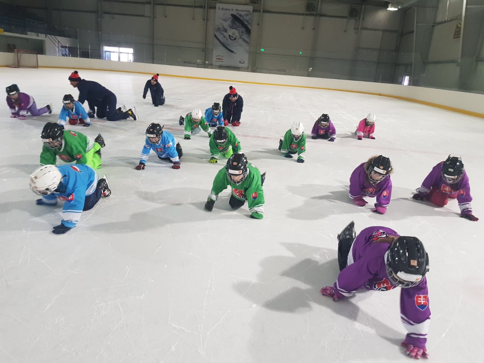 1. deň kurzu korčuľovania - Obrázok 3