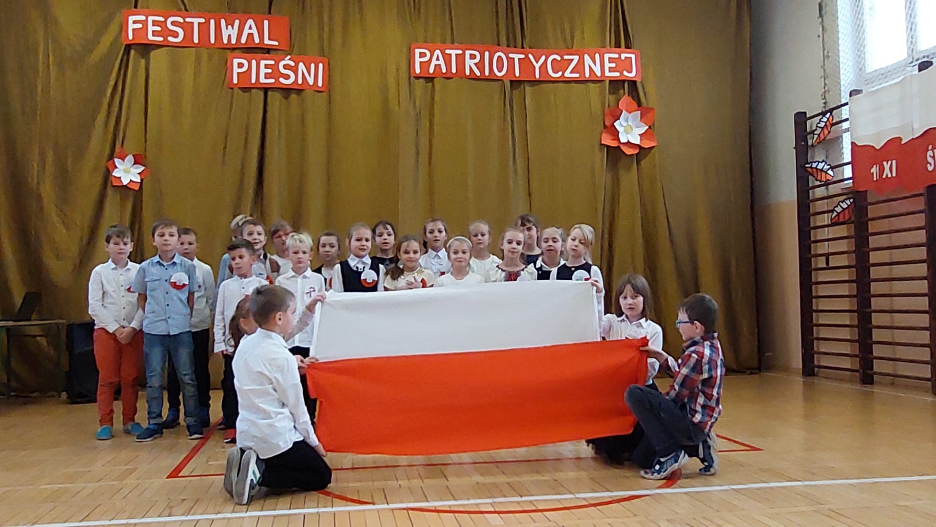 Festiwal Pieśni Patriotycznej w wykonaniu naszych uczniów